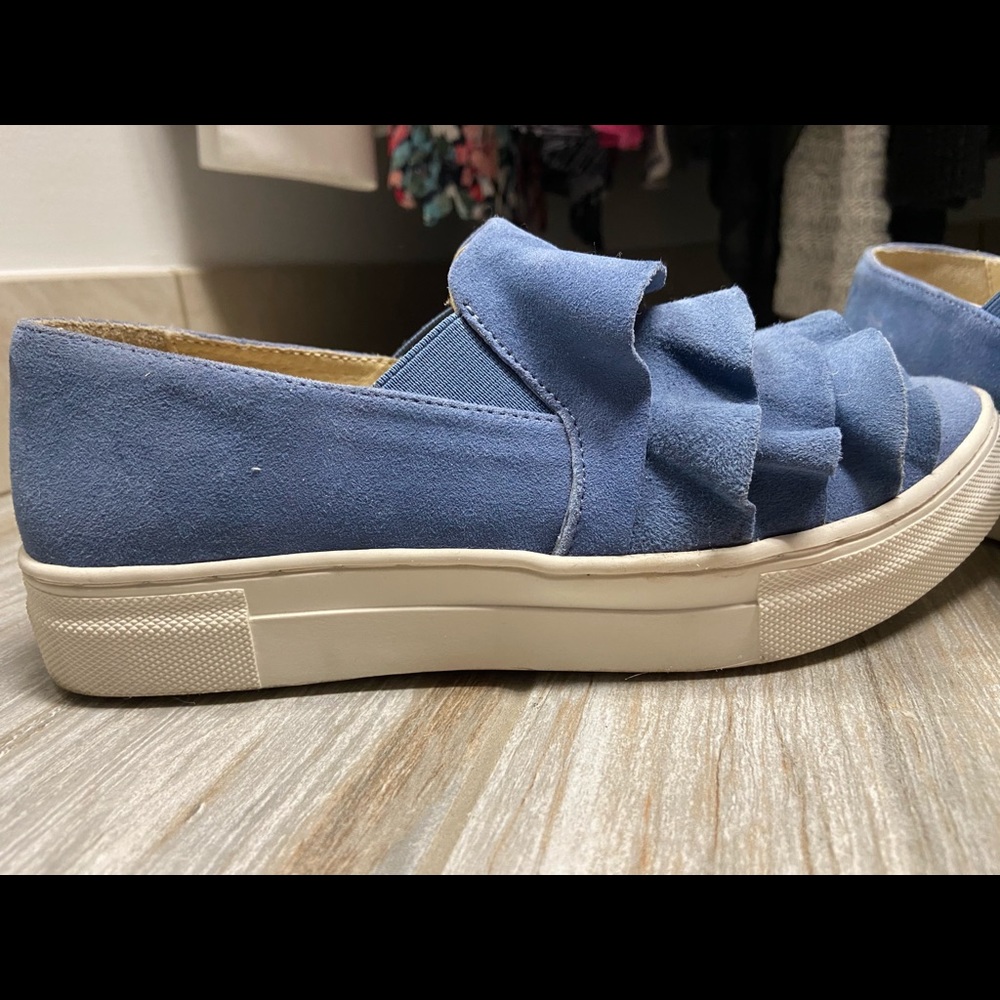 Shoes - Picture 3 of 3
